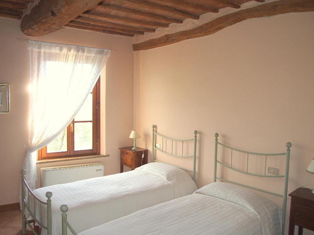 Nell'Antica Torre Di Fronte A Siena Apartment Exterior photo