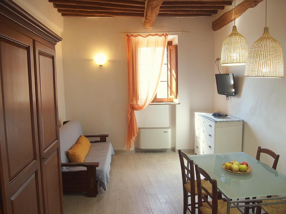 Nell'Antica Torre Di Fronte A Siena Apartment Exterior photo